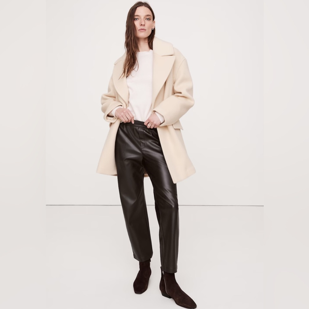 Banana Republic black leather Women's Capris